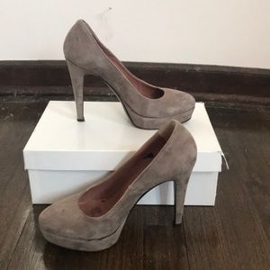 Shoebox platform heels